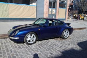 Porsche 911 Carrera 4 3.6 Coupe X51 Pack 1995 года 